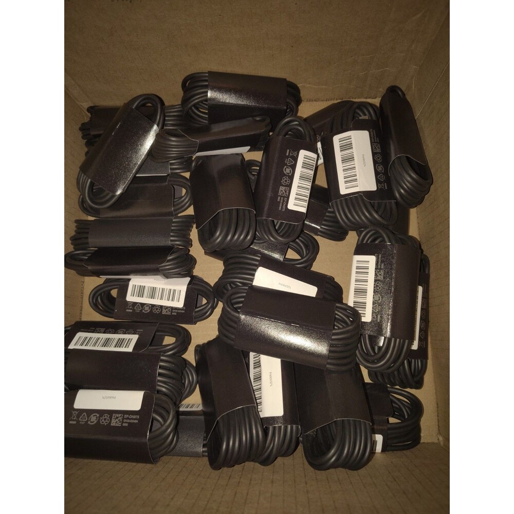 HUGE LOT 30PC 6FT/ 2M USB-C TO USB-C BRAND NEW CHARGING CORDS- ANDROID CELLPHONE